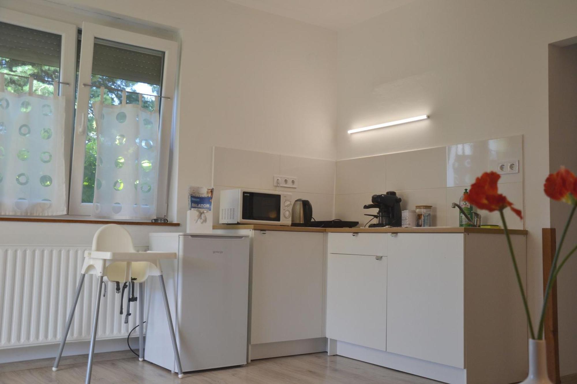 Akvamarin Apartman 凯斯特海伊 外观 照片