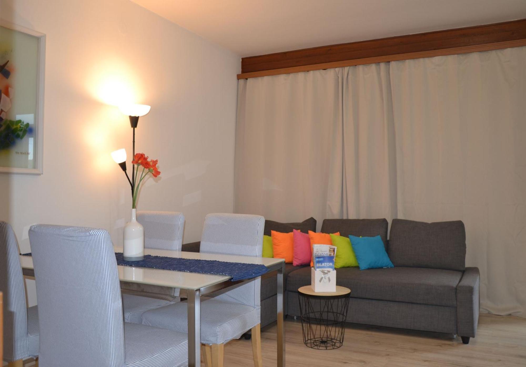 Akvamarin Apartman 凯斯特海伊 外观 照片