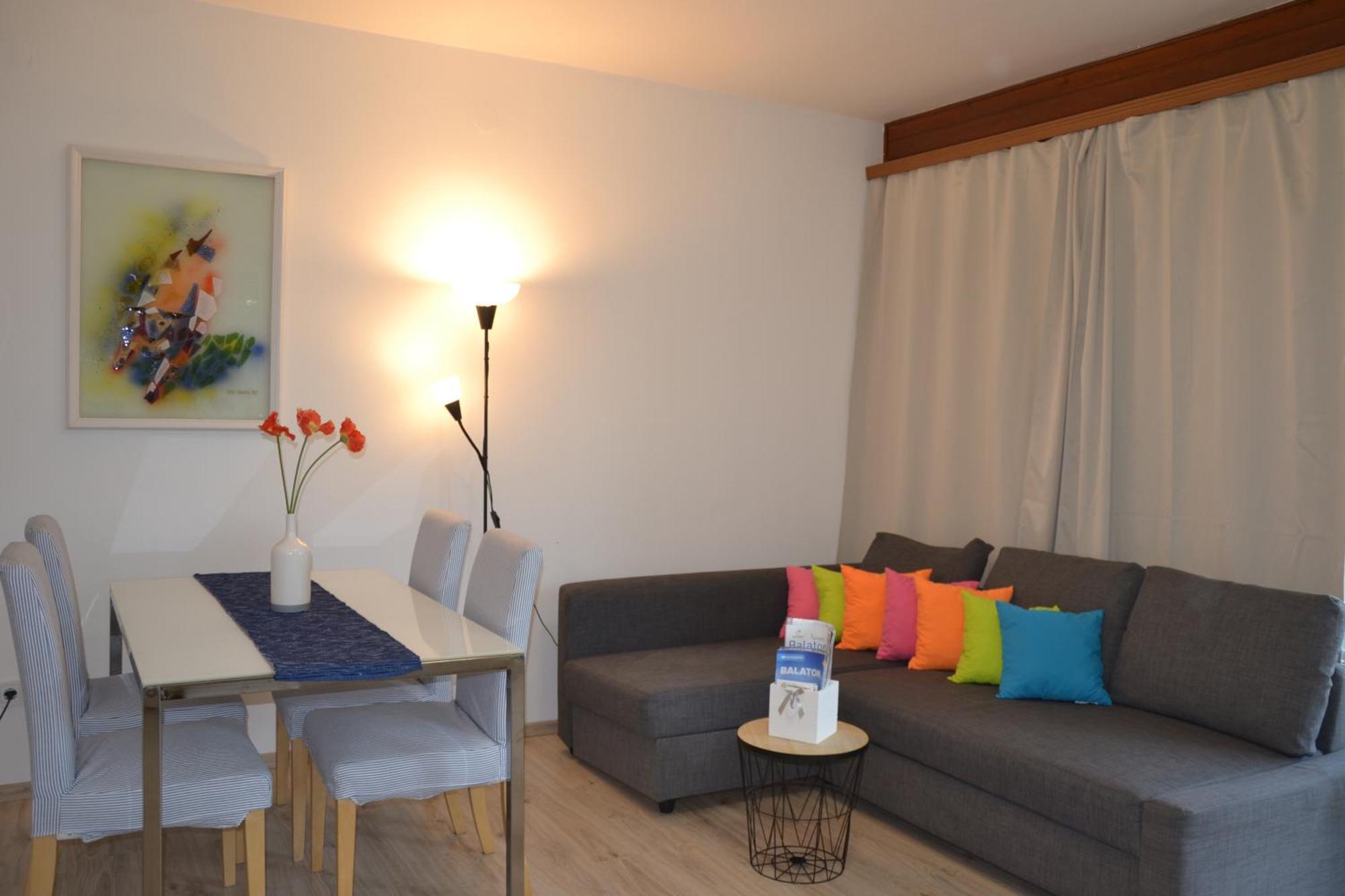 Akvamarin Apartman 凯斯特海伊 外观 照片